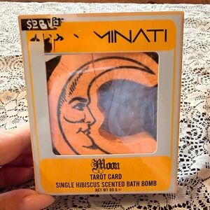 Illuminati Moon Tarot Card Bath Bomb - Orange